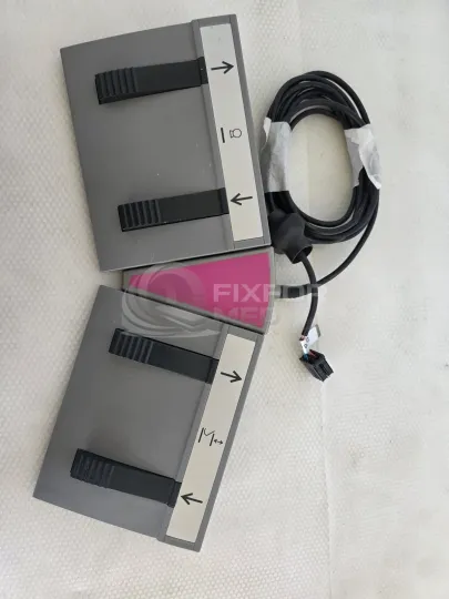 SIEMENS 10139750 Foot Switch Left/Right - repuesto de imagen médica MG, imagen 1